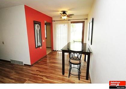 3rd image of 872 Americana Dr