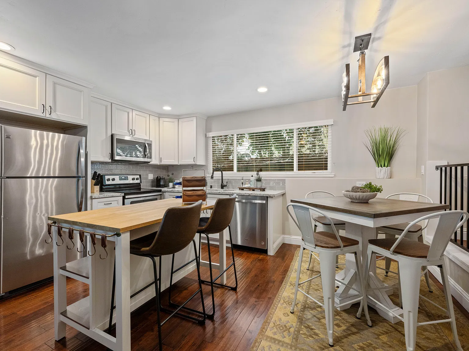 6614 Ridgeway Dr — Photo 3