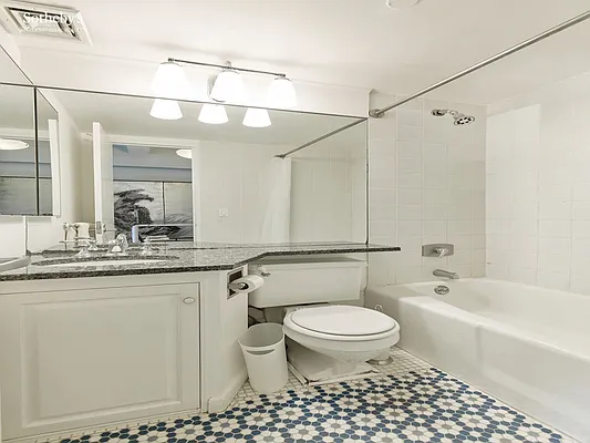 Rented by Sotheby's International Realty | media 30