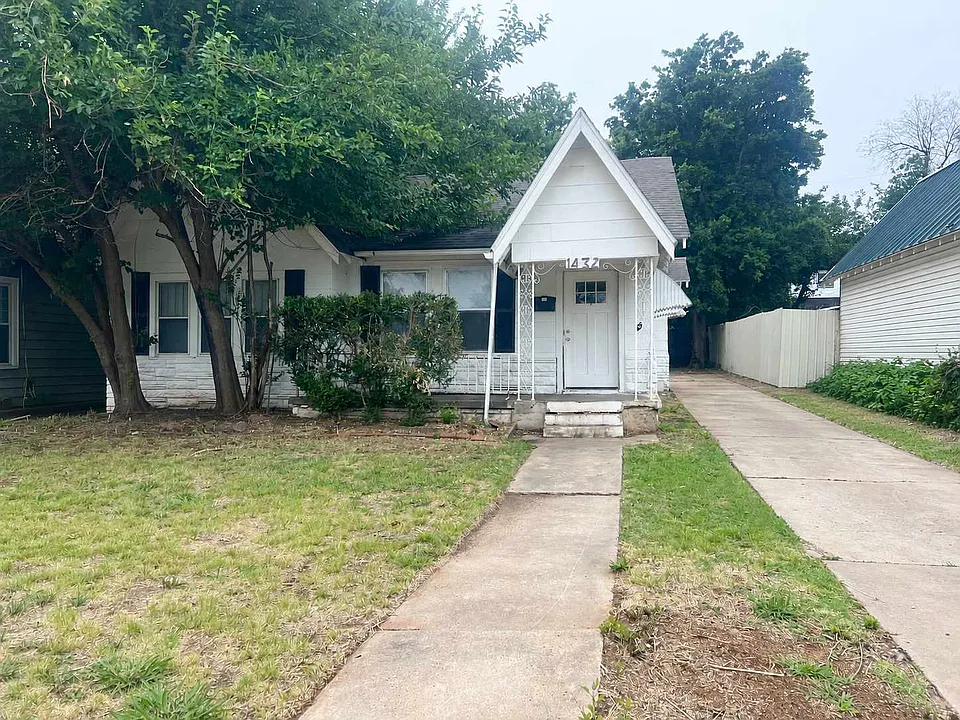 1432 NW 45th St