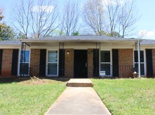 801 Sheppard Way, Stone Mountain, GA 30083