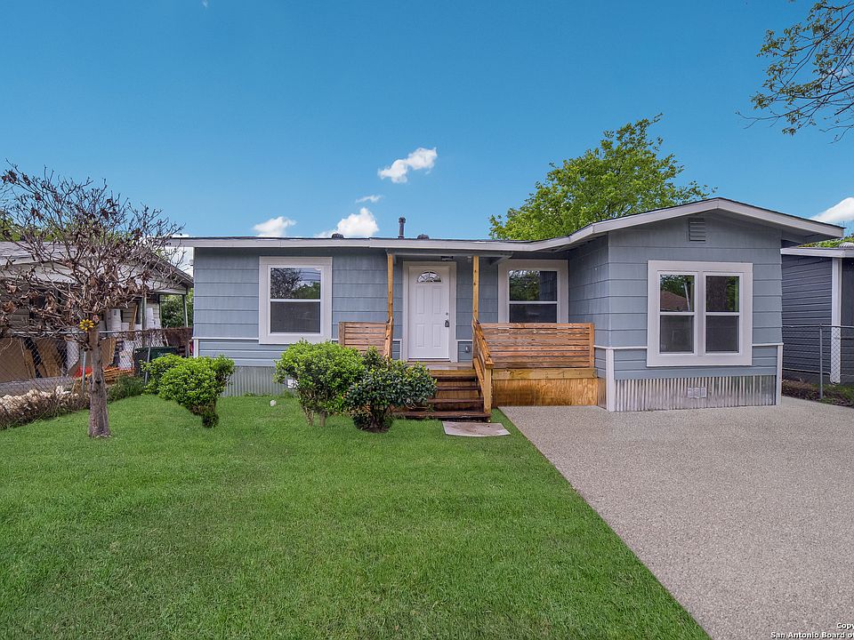 1st image of 518 LOVERA BLVD