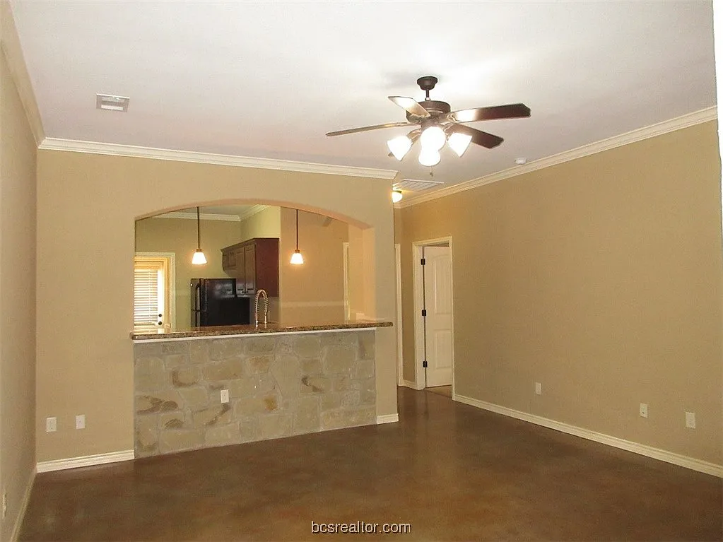 Building Photo - 2907 Old Ironsides Dr
