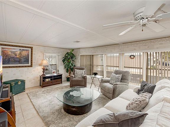 5th image of 21 San Lu Rue AVE #21