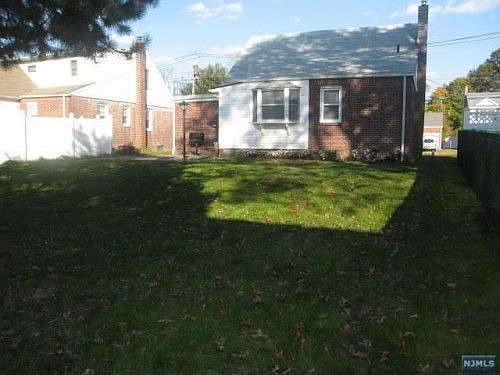 1st image of 4-26 Hartley Pl #1X
