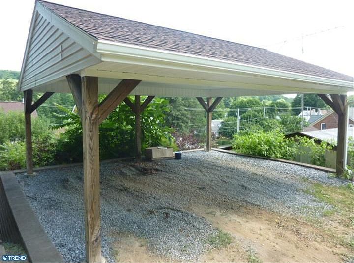 2nd image of 635 S Reading Ave