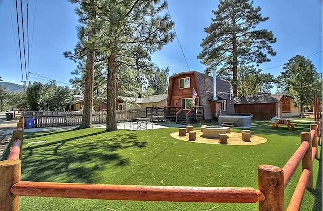 2 bed, 732 sqft, $2,000 — Photo 2