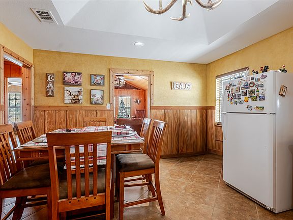 5th image of 794 W Antelope Rd #1