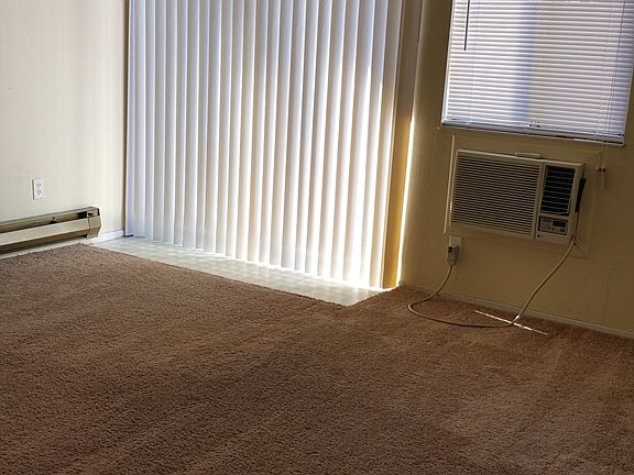 2nd image of 1625 Park Lane #76