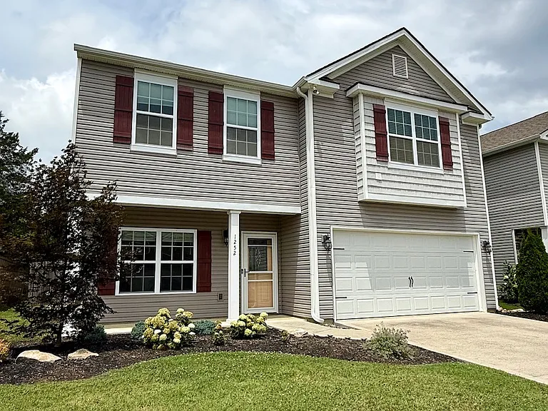 1252 Bill Wallace Dr — Photo 2