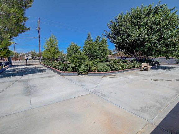 4th image of 10150 S Ave