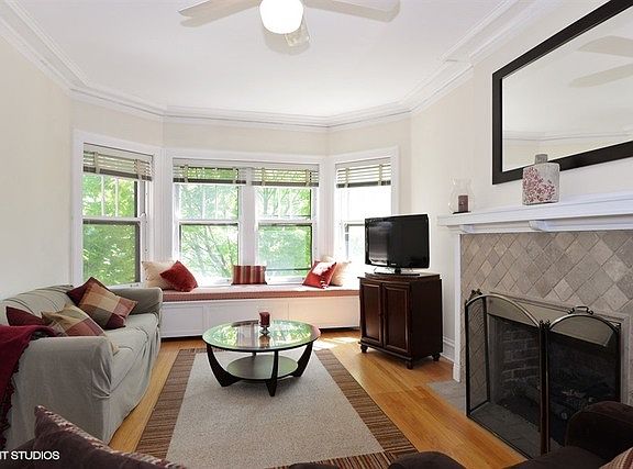 3rd image of 309 Kedzie Ave #2
