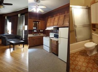 301 W Main St, Waukesha, WI 53186
