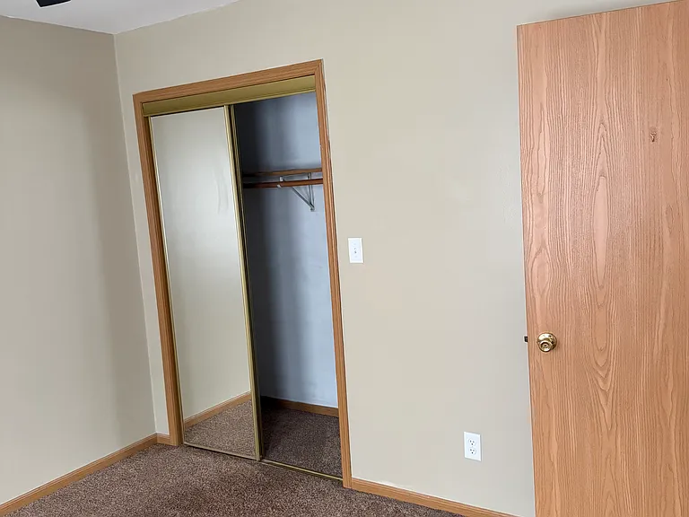 101 S Grass St #3 — Photo 4