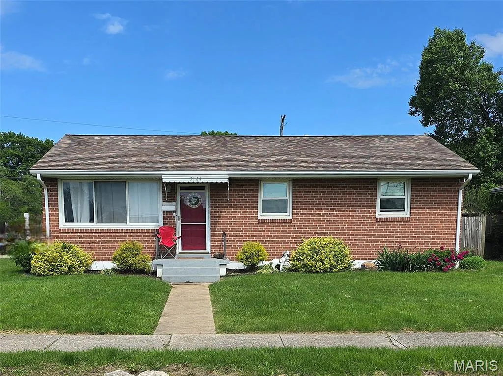 3164 Myrtle Ave photo 1