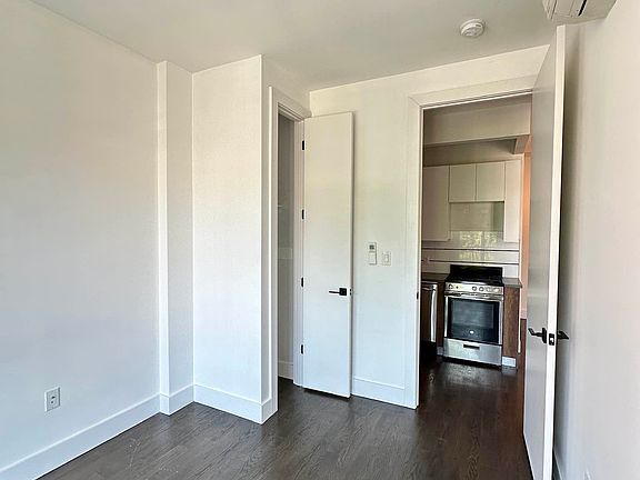 5th image of 799 Ocean Ave #2F