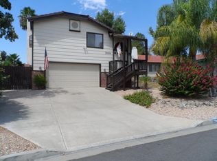 29809 Yellow Gold Dr, Canyon Lake, CA 92587