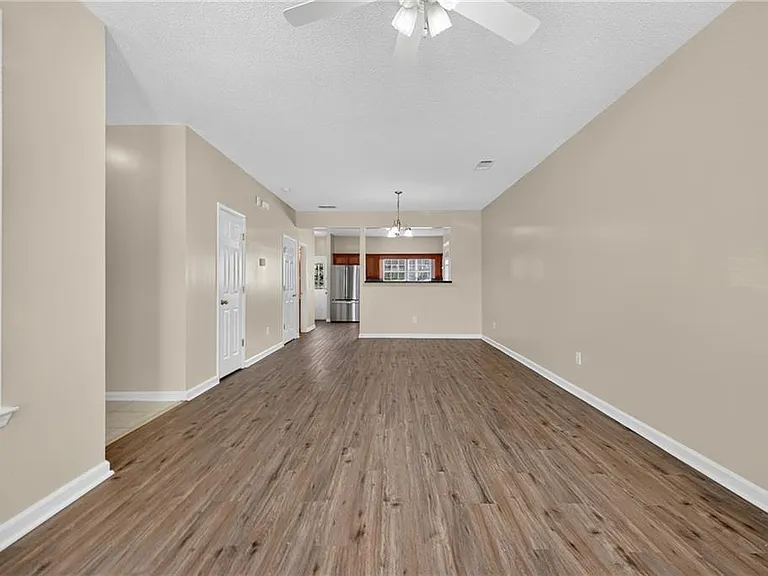1471 Riverrock Trl — Photo 10