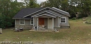 1st image of 510 W Avenue D