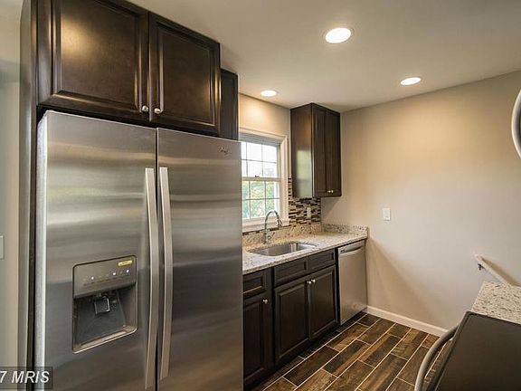 4th image of 13959 Mathews Dr