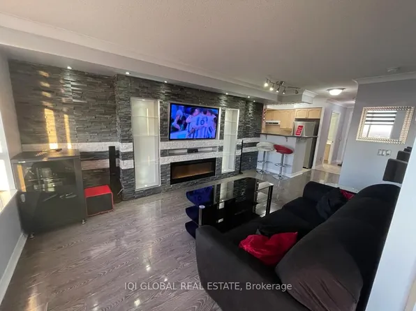 710 Humberwood Blvd, Toronto, ON