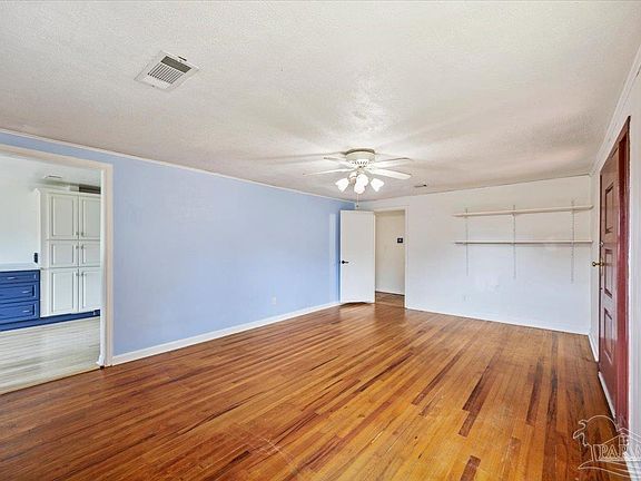 4th image of 968 E Burgess Rd