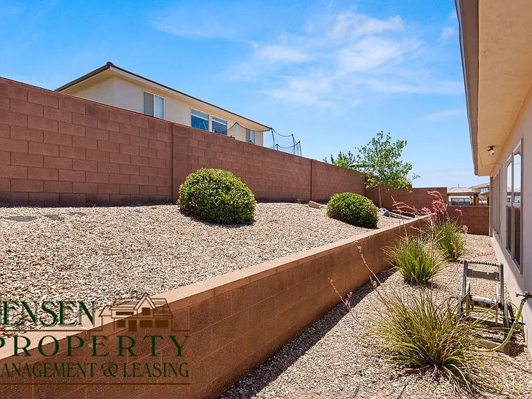 3252 E Tanoak Dr — Photo 31