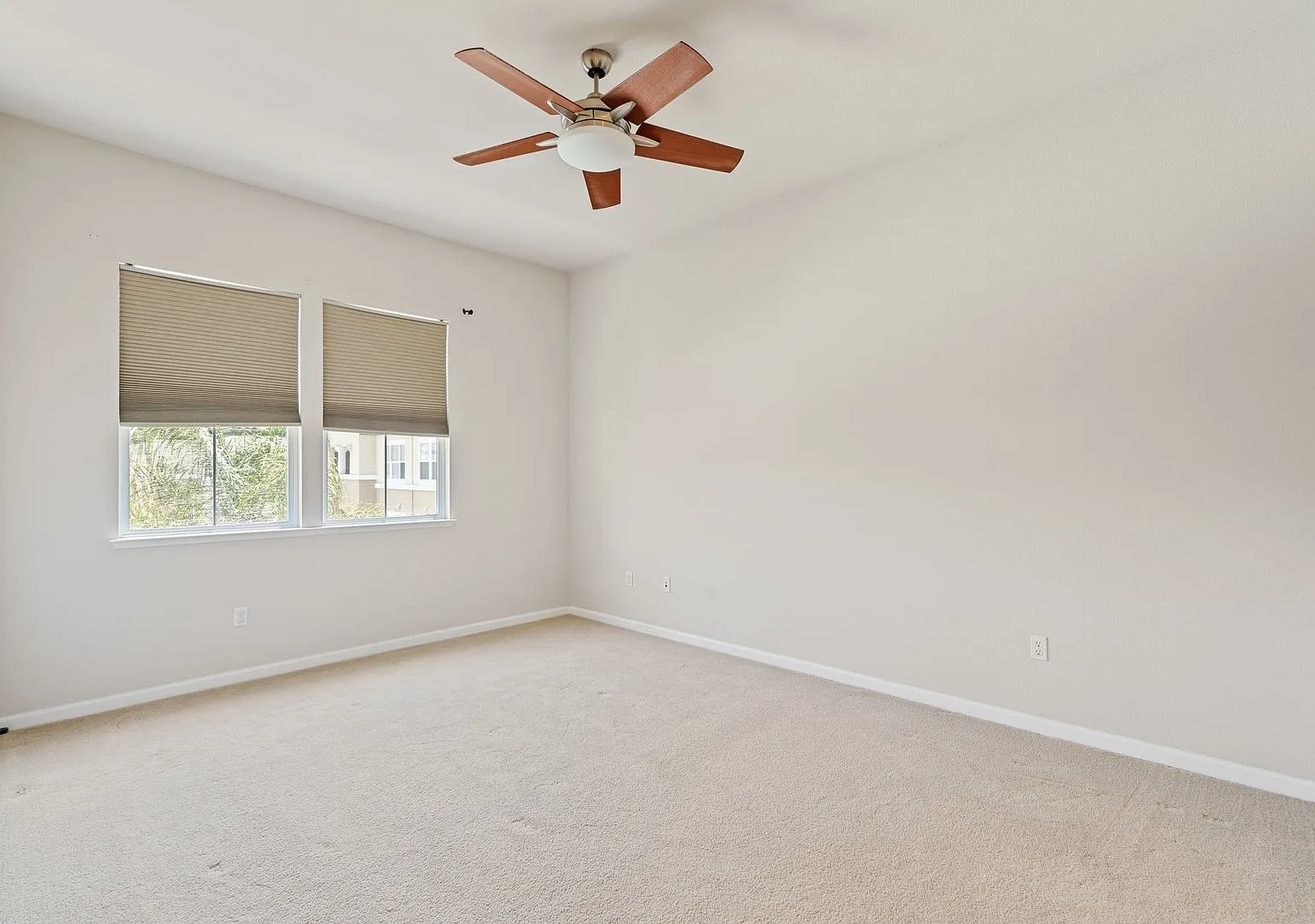 Exclusive Penthouse Unit In Mission Terrace Overlooks The Pool! — Photo 3