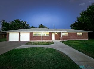 1003 Mullis St, Roswell, NM 88201