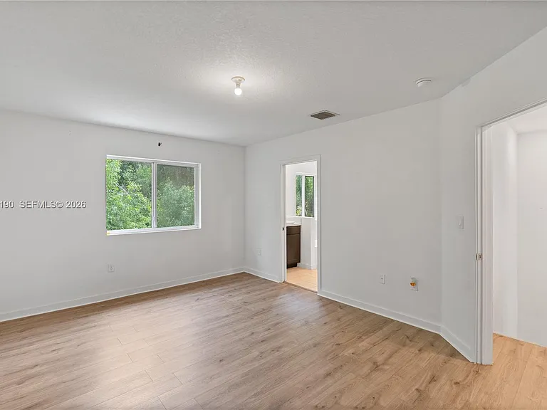 1385 NW 208th Ter #1385 — Photo 37