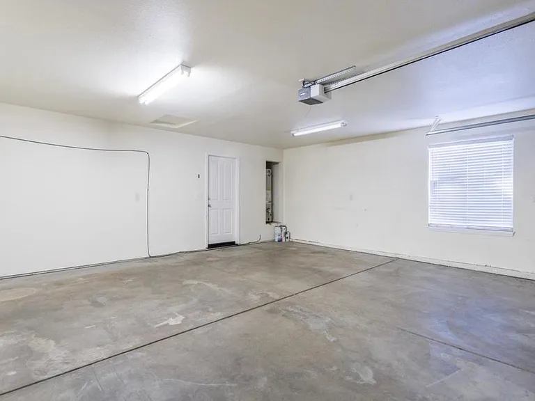 3993 Cambria Dr — Photo 16