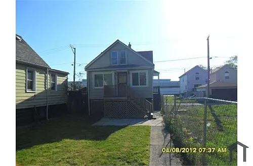 9105 S Woodlawn Ave Photo 1