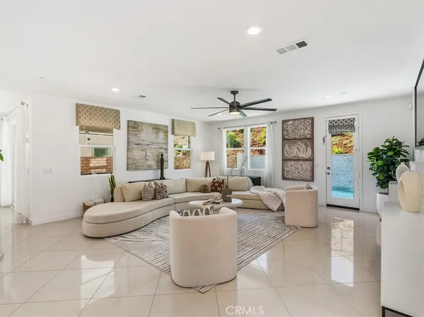 2872 Santa Fiora Cir, Corona, CA 92882