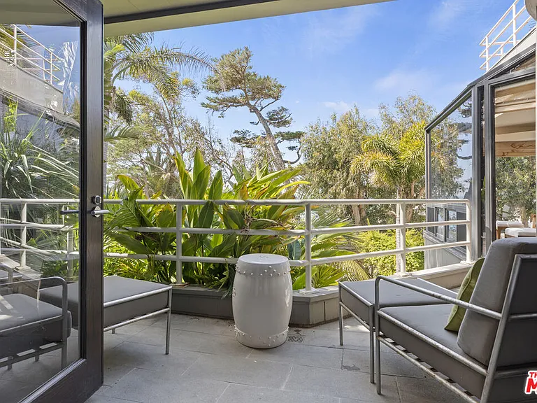 31833 Sea Level Dr — Photo 3