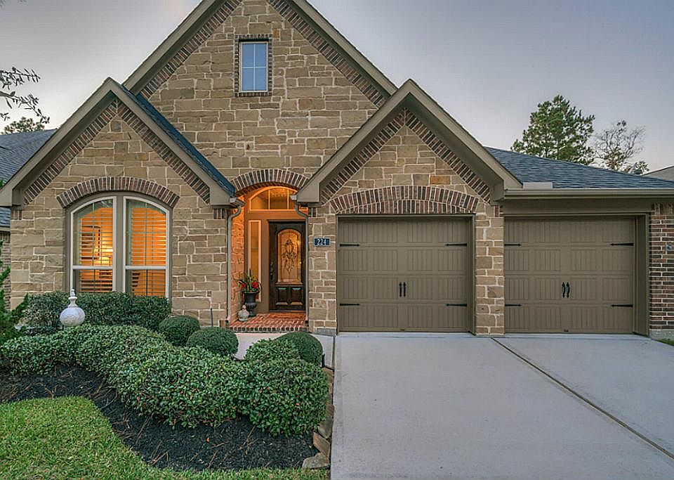 1st image of 224 Forest Heights Ln