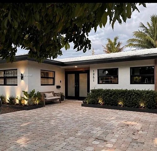 1251 SW 11th Ter Photo 1 1251 SW 11th Ter Photo 1