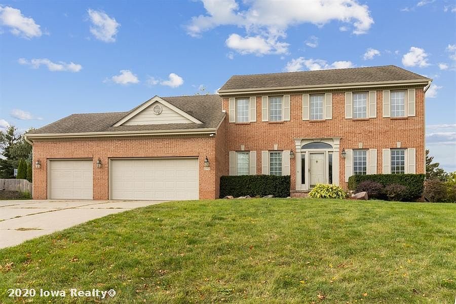 1st image of 590 SE Northbranch Dr