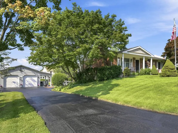 55 Midway Dr, Earleville, MD 21919