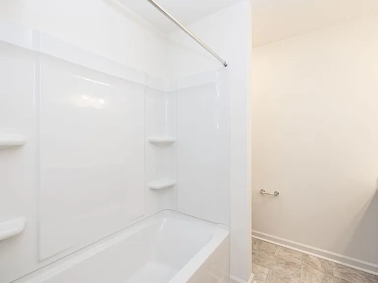 105 Luna Ln — Photo 26