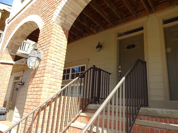 192 Amys Walk #60, Auburn Hills, MI 48326
