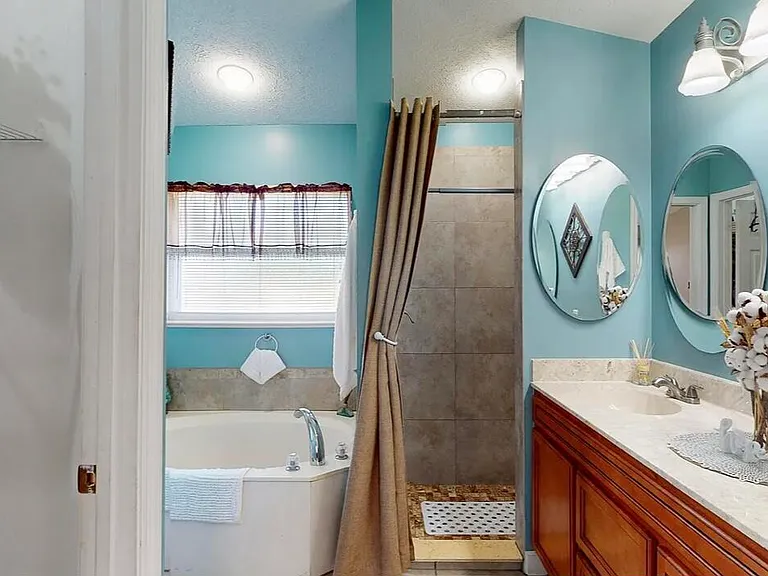 4557 SW Athena Dr — Photo 8