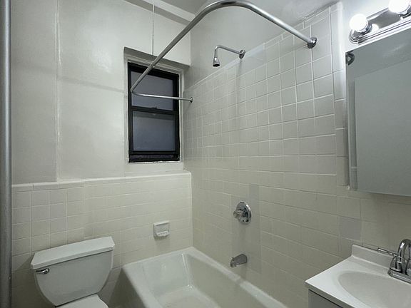 5th image of 515 W 113th St #3E