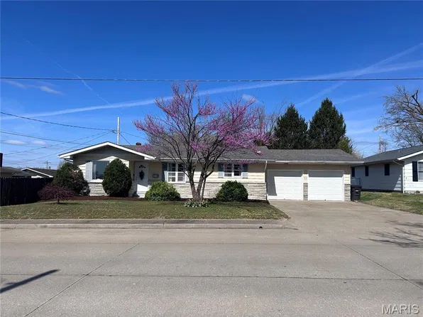 808 Bruce St, Perryville, MO 63775