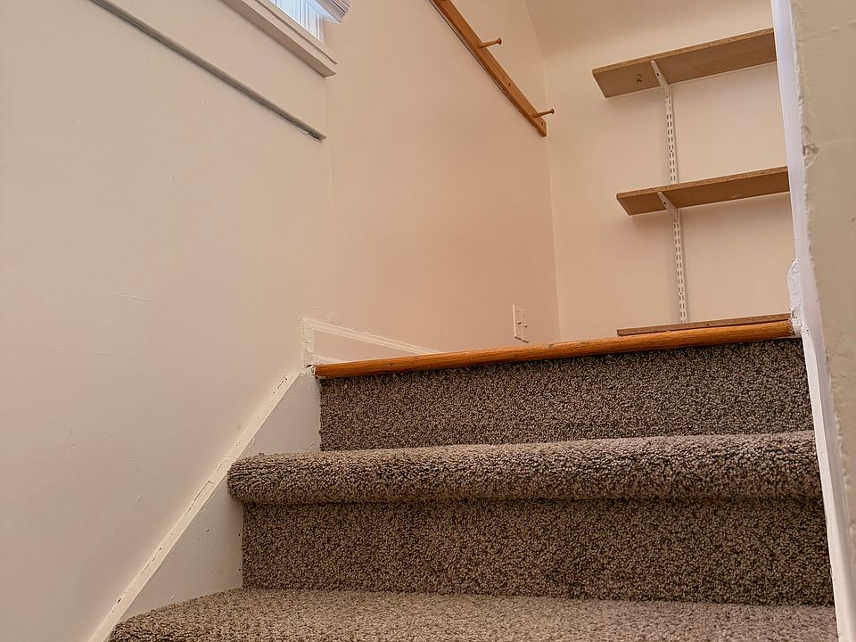 127 N Vermont Ave, photo 13