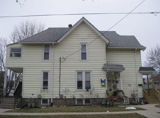 619 13th St, Rockford, IL 61104