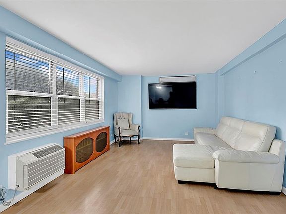 2nd image of 2483 W 16th St APT 3K