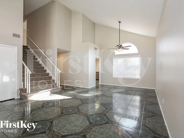 1455 Heather Ridge Rd — Photo 4
