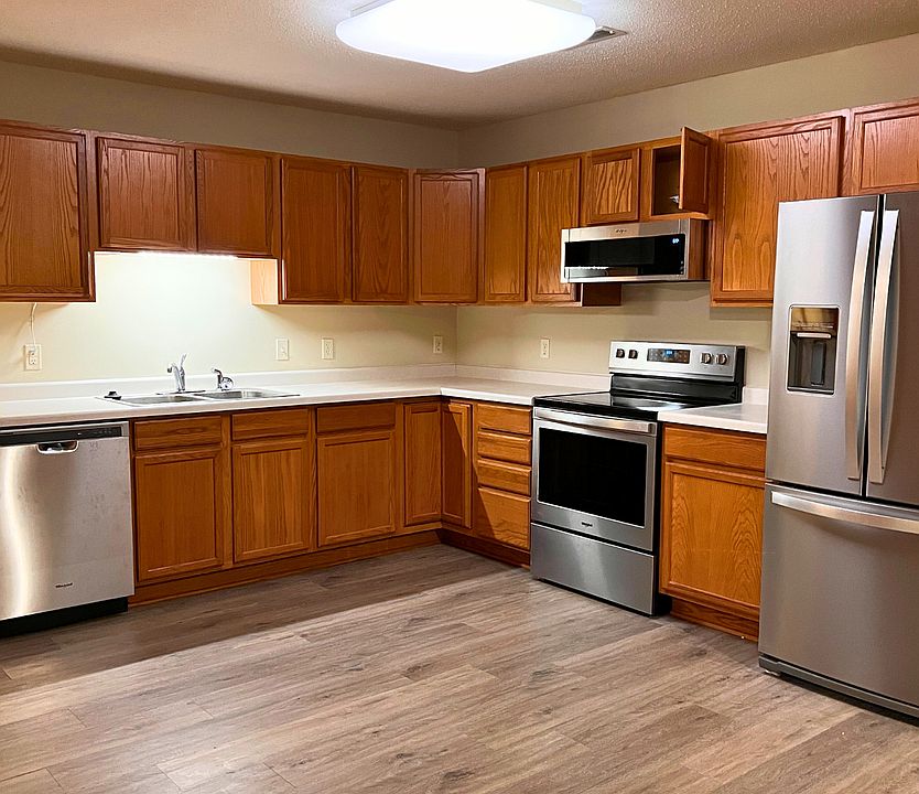 1st image of 309C Williamsburg Pl