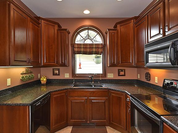 2nd image of 18855 N Tetonka Lake Ln