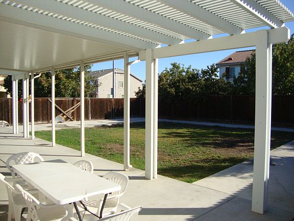 3rd image of 4654 Windsong Ct